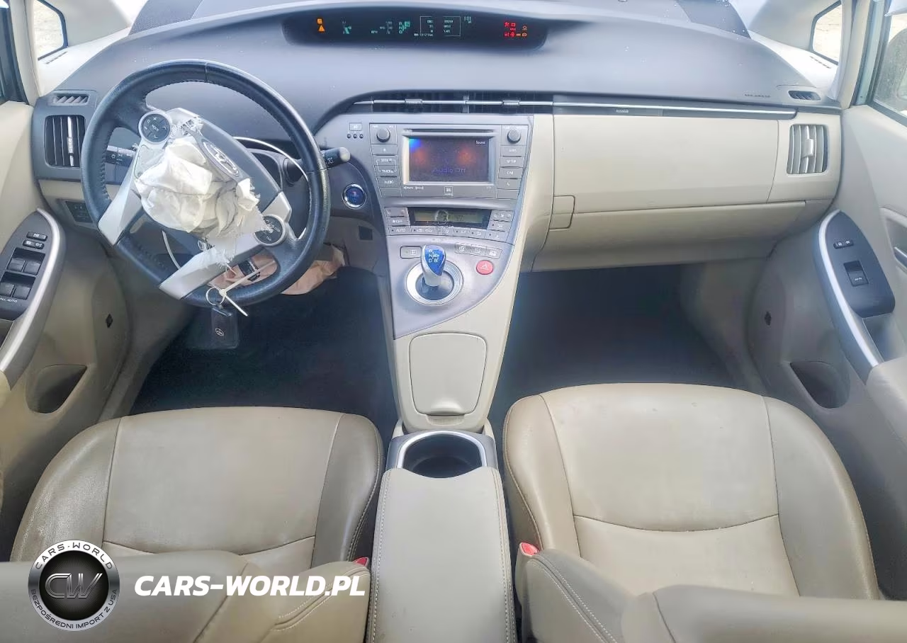 2013 Toyota Prius Four VIN:JTDKN3DU8D5673023 - 8