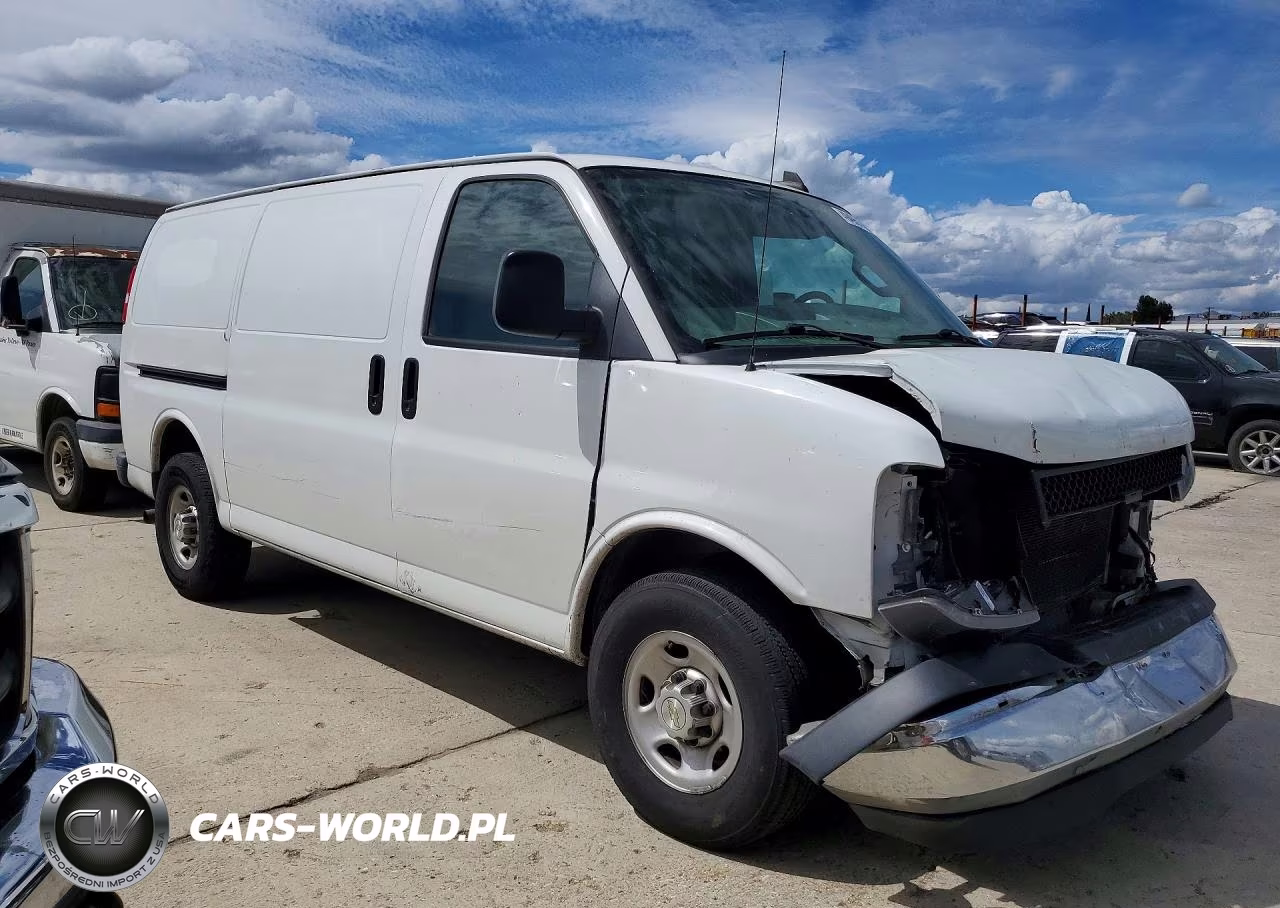 2020 Chevrolet Express 2500 Cargo Utility - Service Van VIN:1GCWGAFPXL1242342 - 4