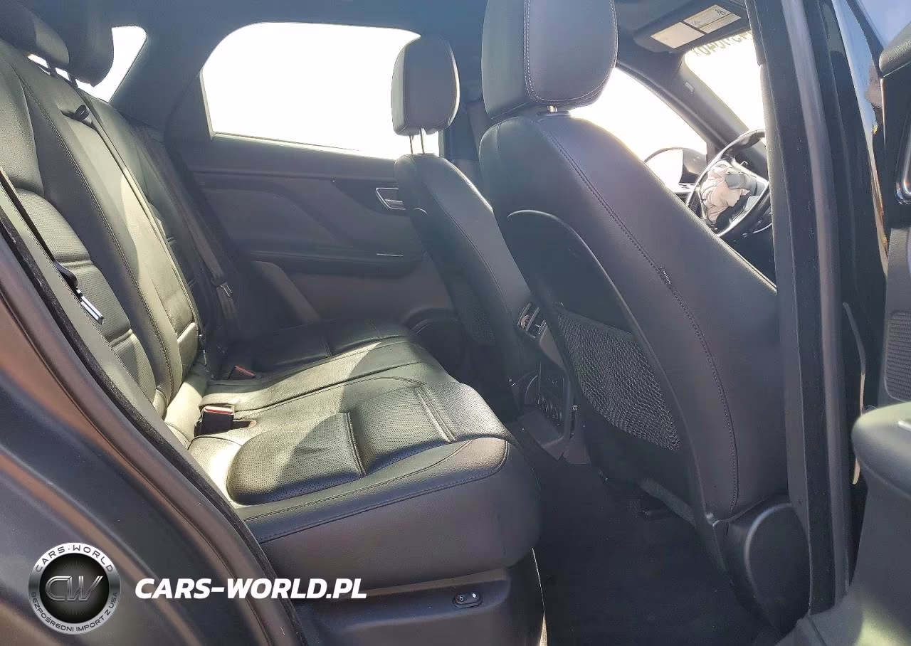 2018 Jaguar F-Pace Prestige VIN:SADCK2FN9JA265845 - 11
