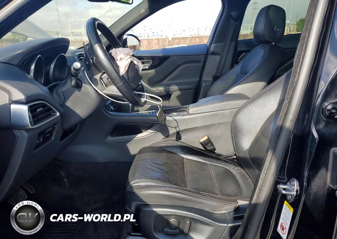 2018 Jaguar F-Pace Prestige VIN:SADCK2FN9JA265845 - 7