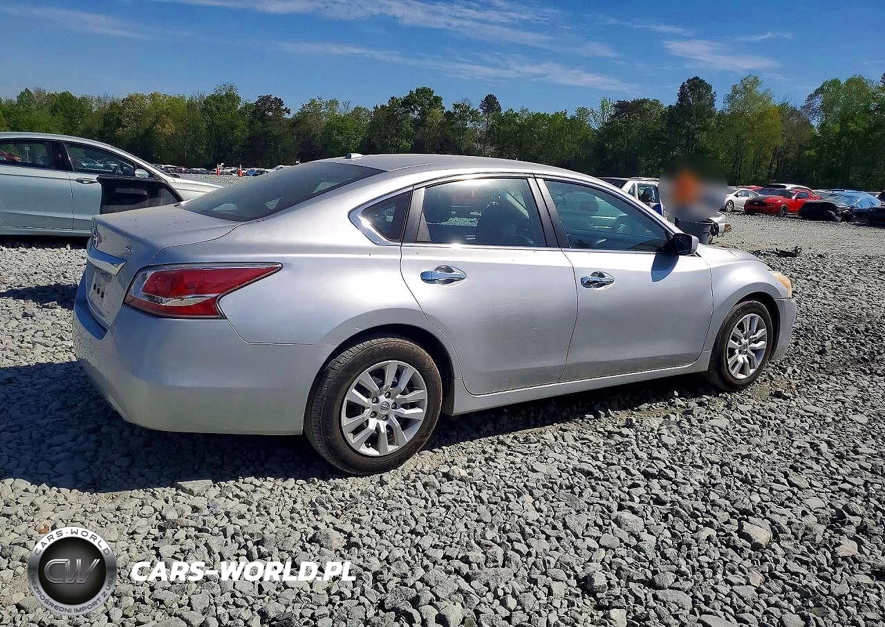 2015 Nissan Altima 2.5 S VIN:1N4AL3AP7FC425088 - 3