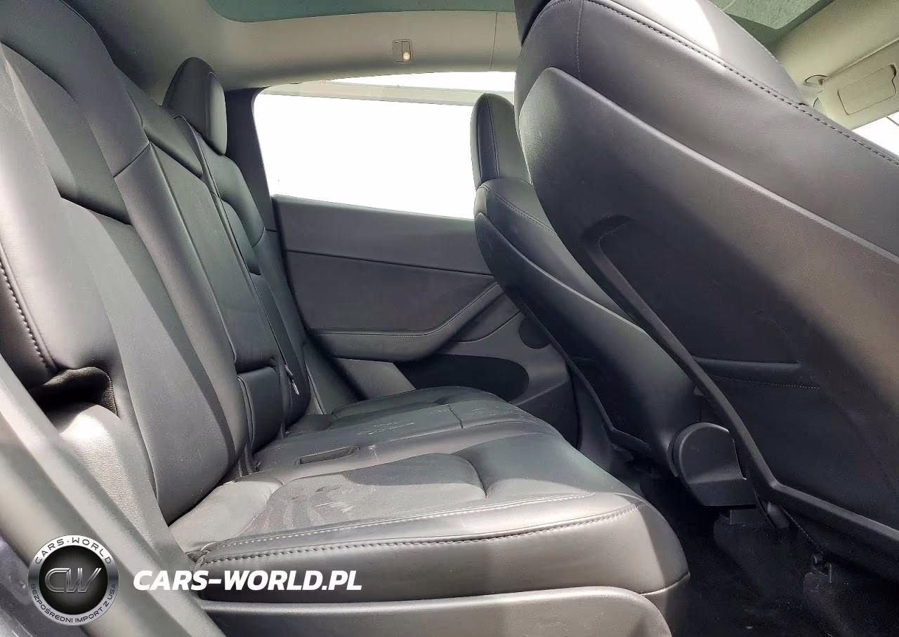 2022 Tesla Model Y VIN:7SAYGAEE5NF517153 - 10