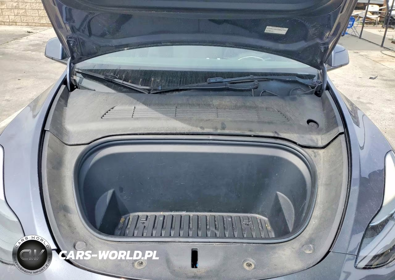 2022 Tesla Model Y VIN:7SAYGAEE5NF517153 - 11
