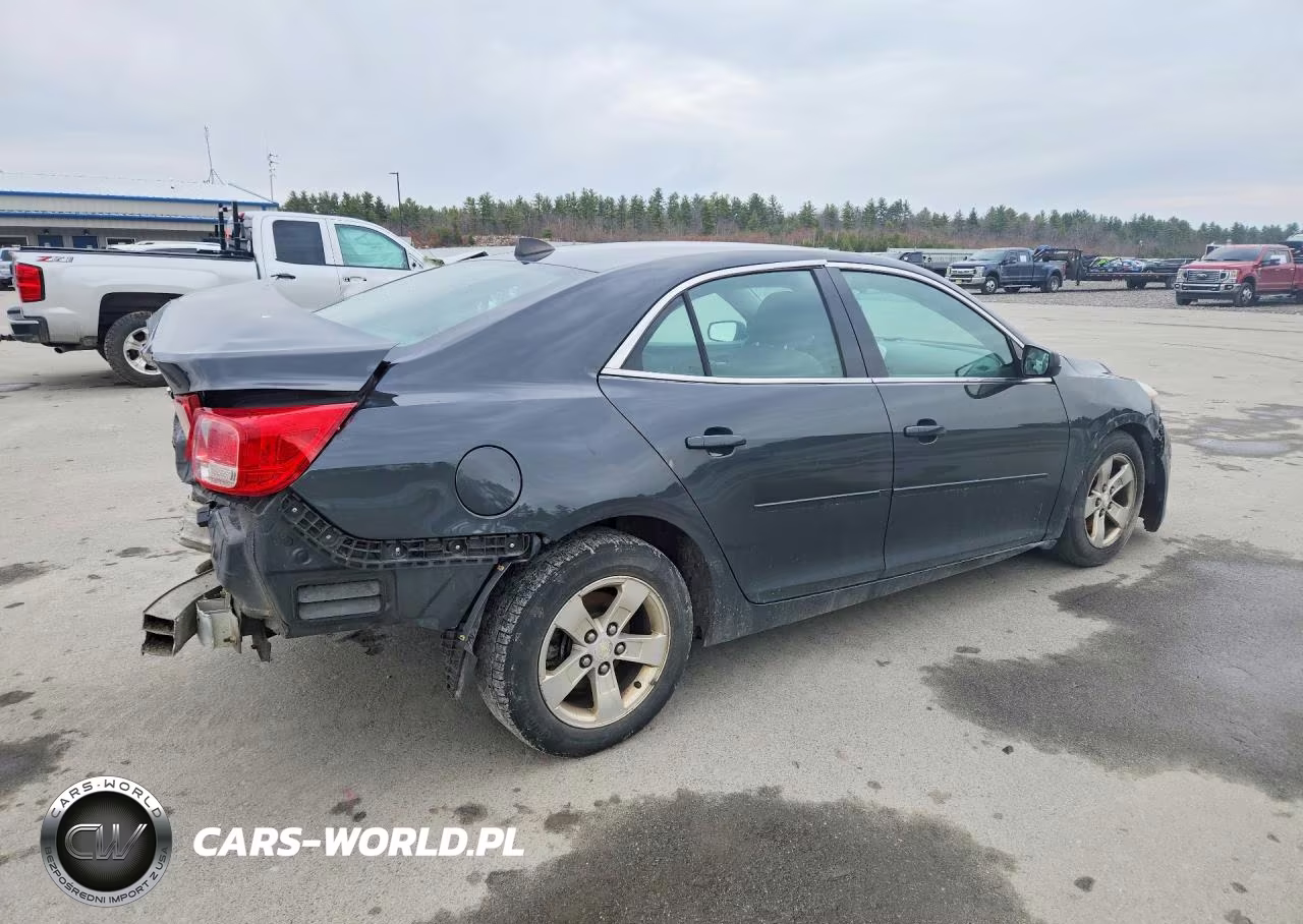 2014 Chevrolet Malibu Ls VIN:1G11B5SL2EF157755 - 3