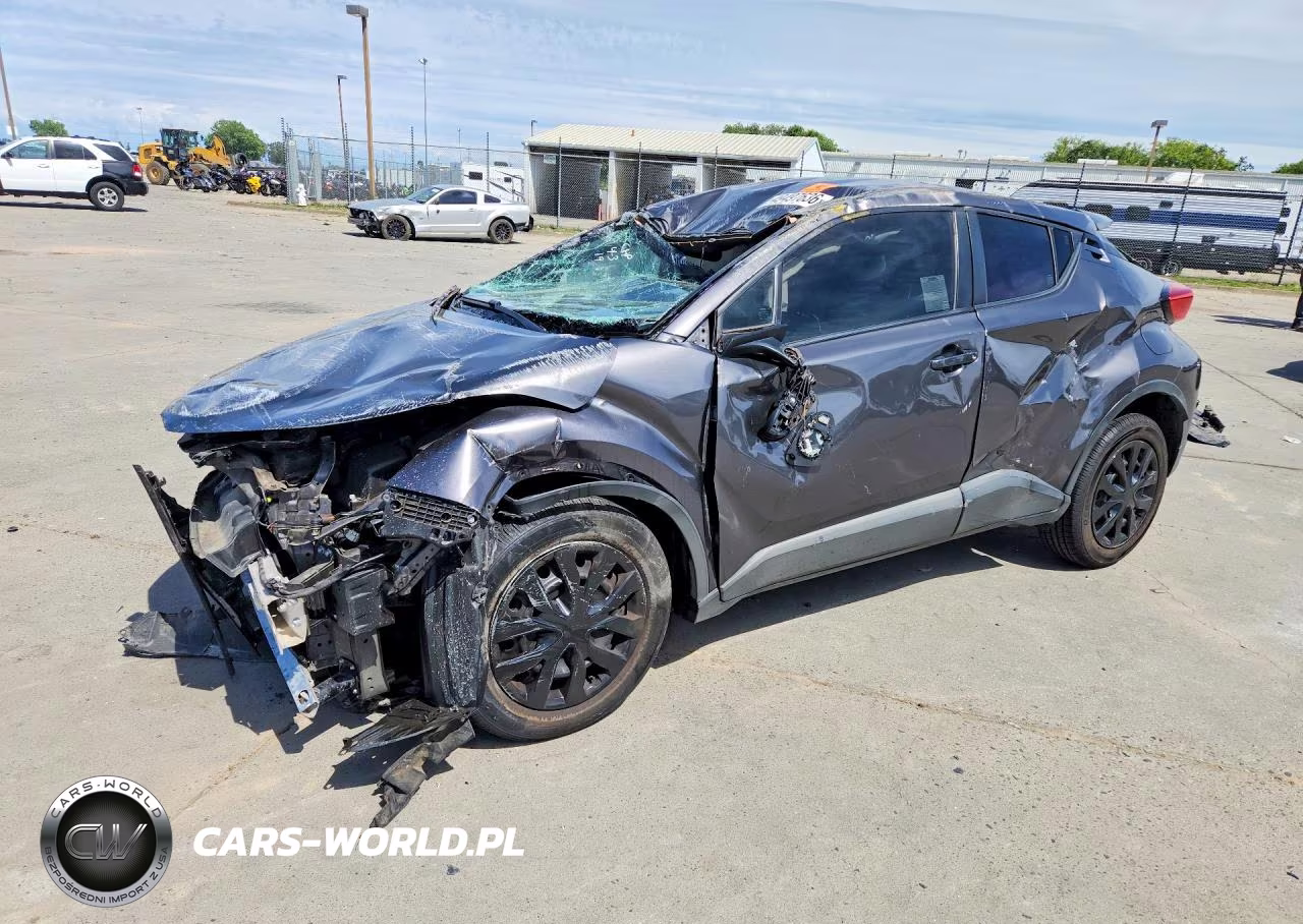 2019 Toyota C-Hr Le – zdjęcie 1 z 13
