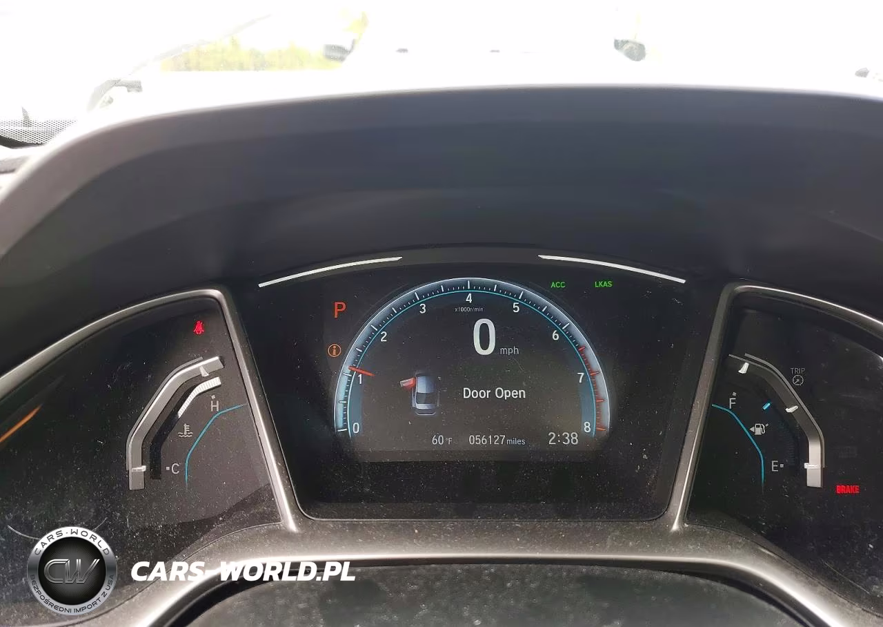 2018 Honda Civic Touring VIN:JHMFC1F96JX033847 - 9