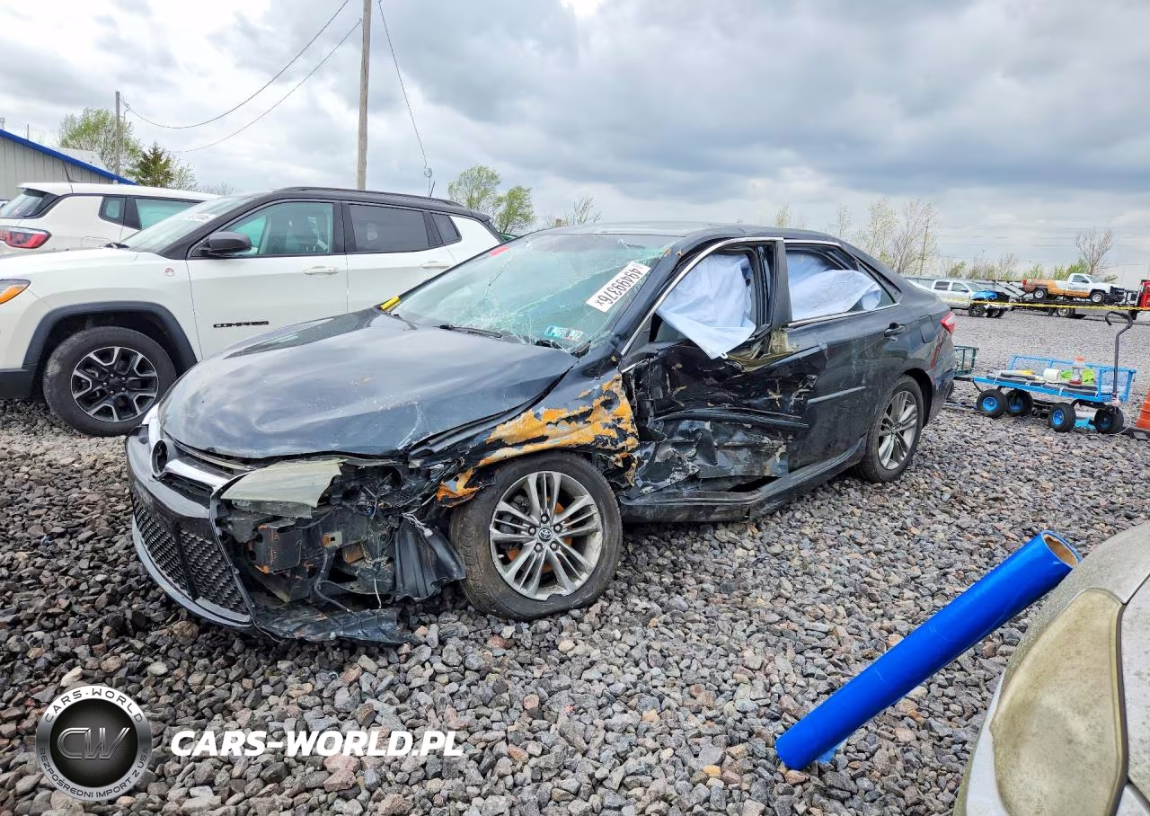 2016 Toyota Camry Se – zdjęcie 1 z 12