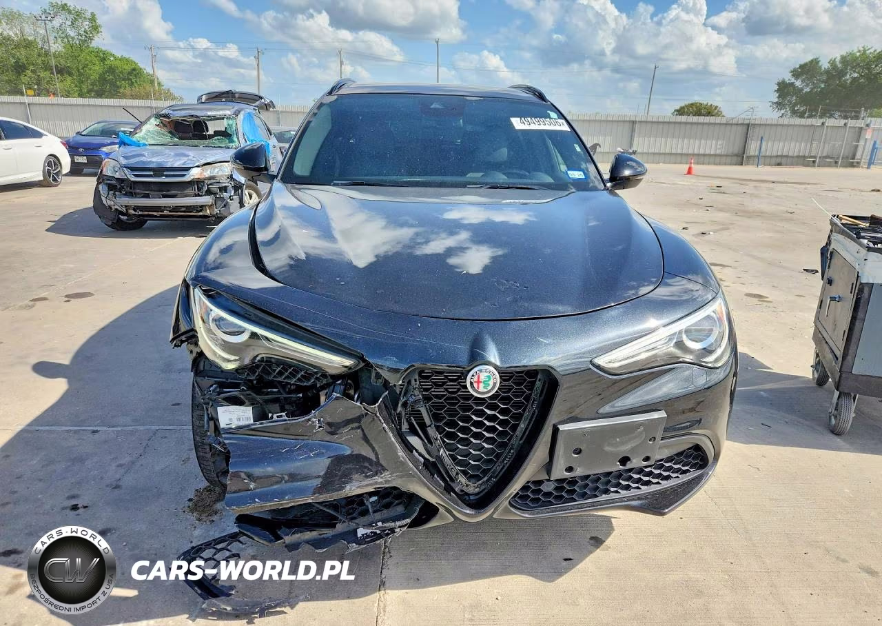 2022 Alfa Romeo Stelvio Ti VIN:ZASPAKBN2N7D24704 - 5