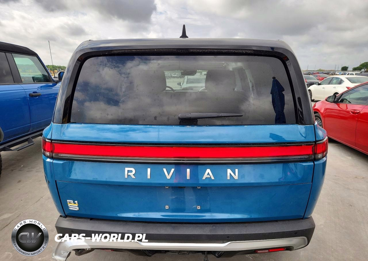 2023 Rivian R1S Adventure VIN:7PDSGABA5PN017642 - 6