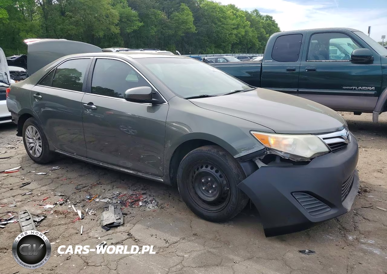 2014 Toyota Camry Le VIN:4T1BF1FK8EU858110 - 4