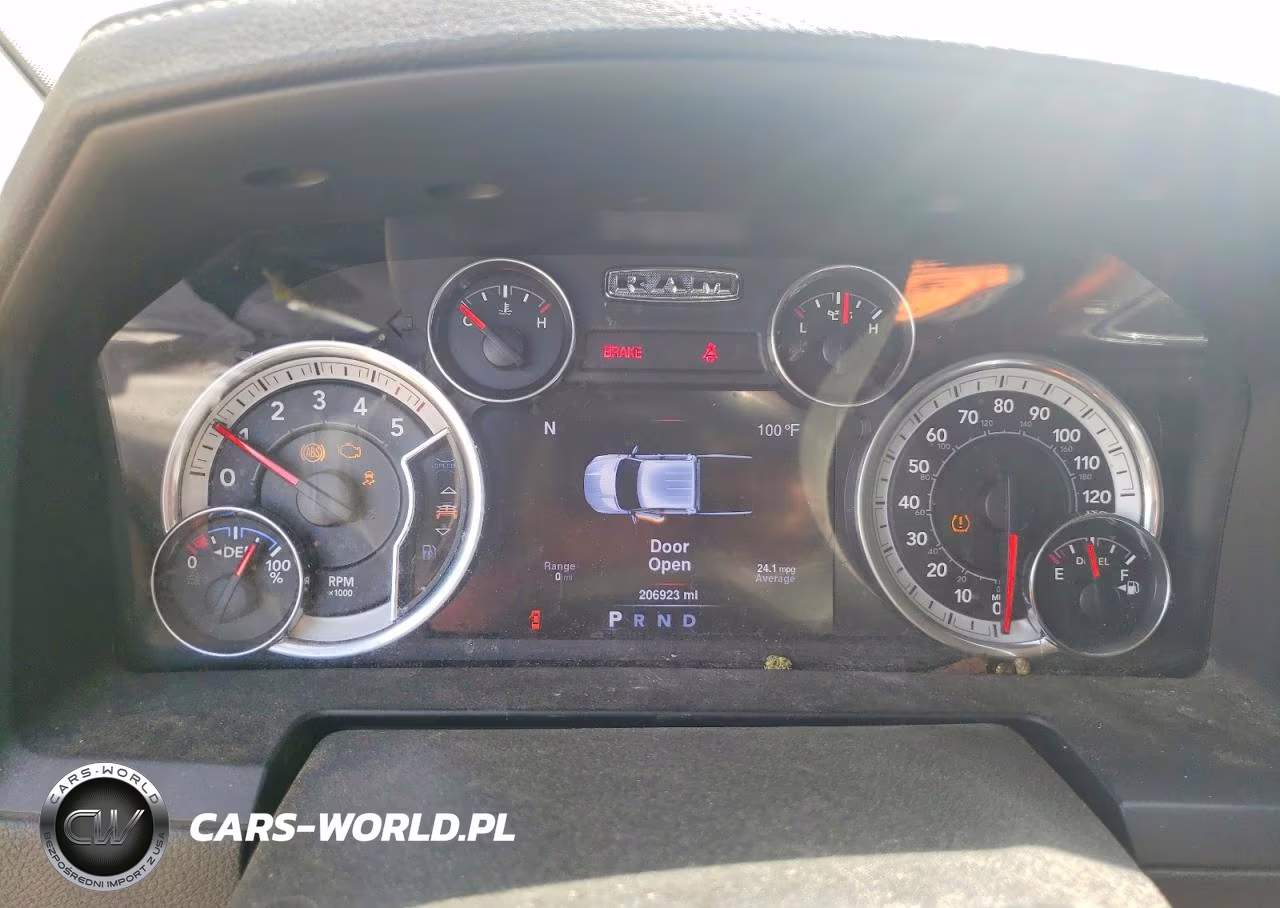 2016 Ram 1500 Laramie VIN:1C6RR6NMXGS312277 - 9