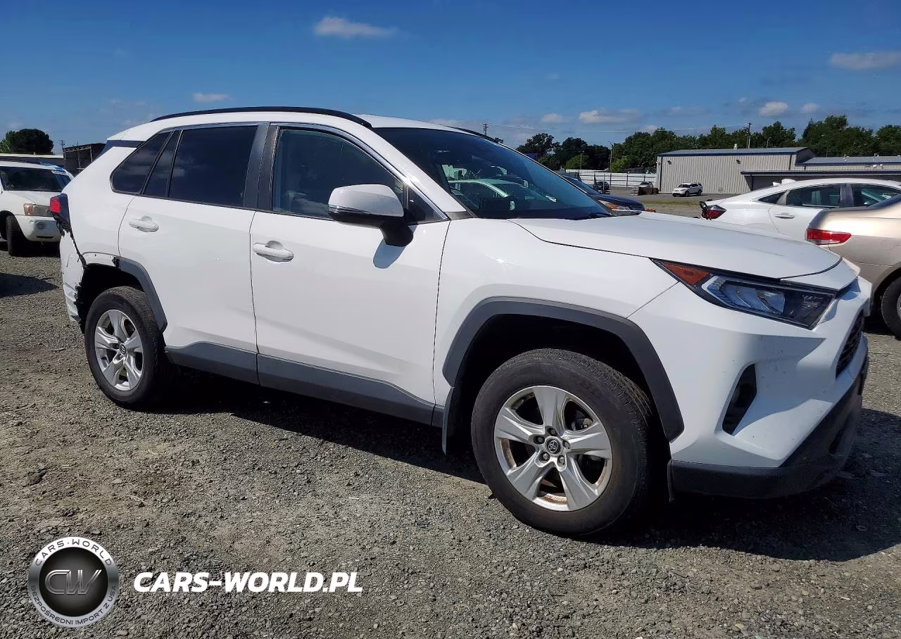 2021 Toyota Rav4 Xle VIN:2T3W1RFV8MC104172 - 4
