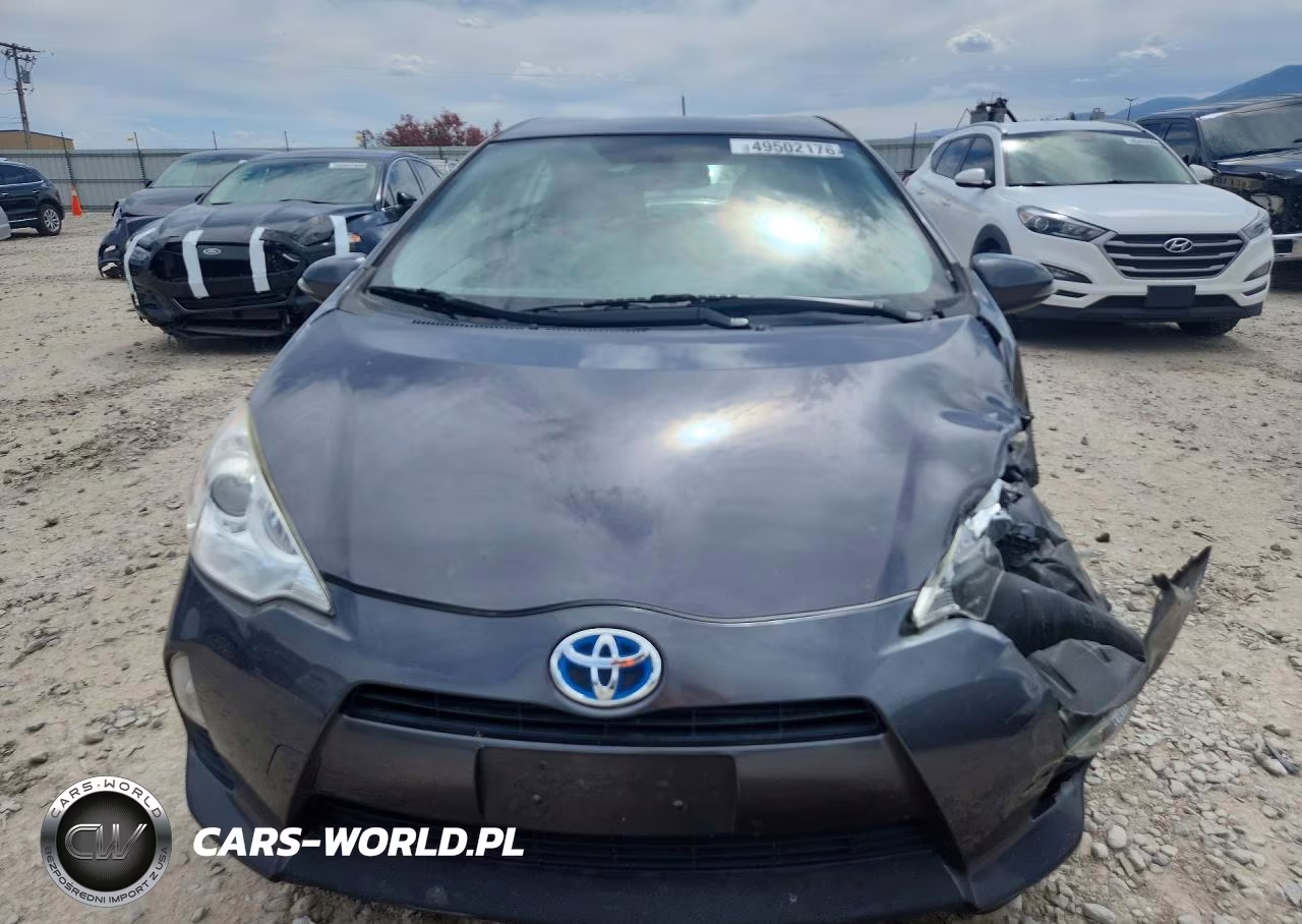 2014 Toyota Prius C One VIN:JTDKDTB37E1076399 - 5