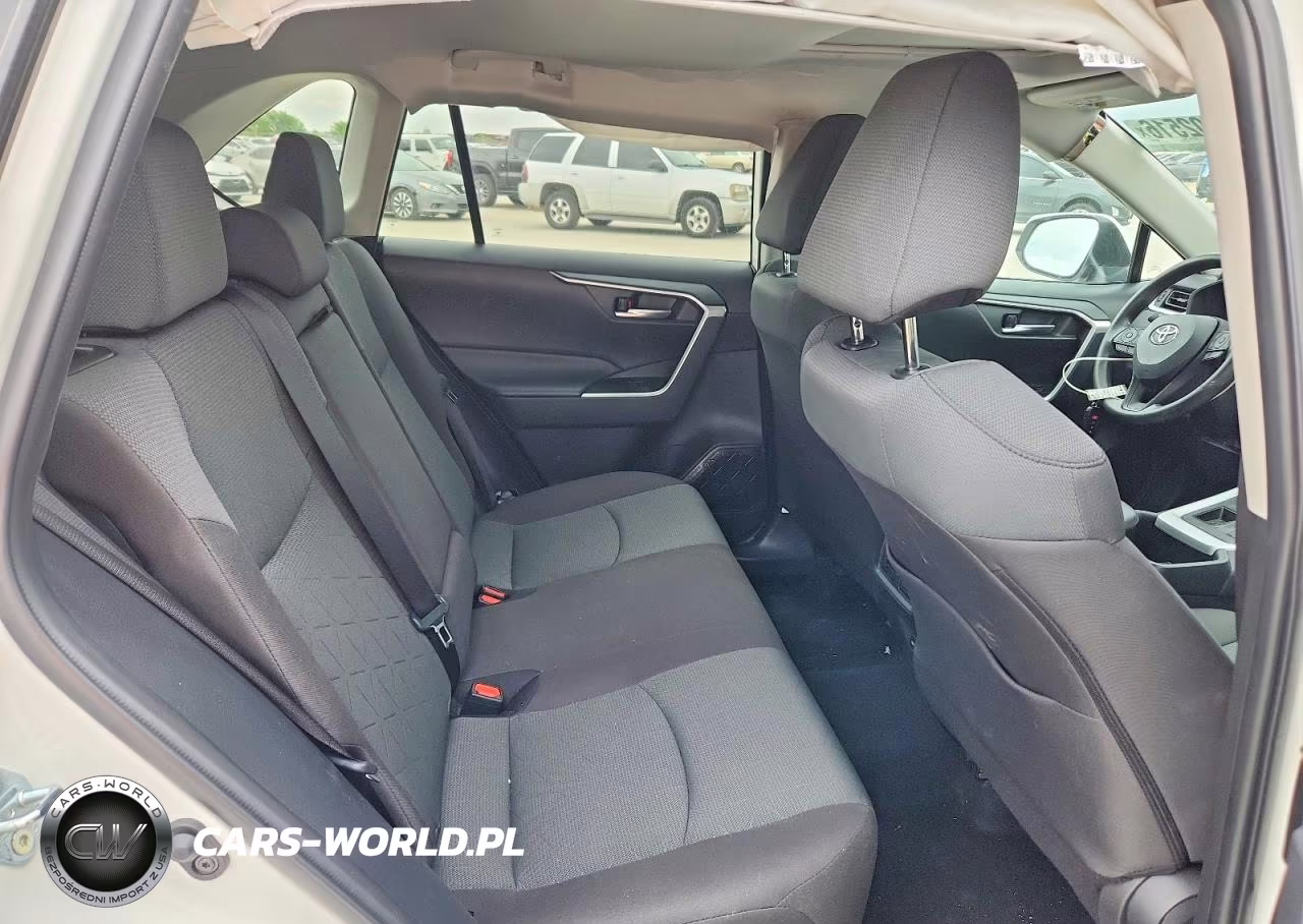2025 Toyota Rav4 Xle VIN:2T3W1RFV5SC307937 - 10