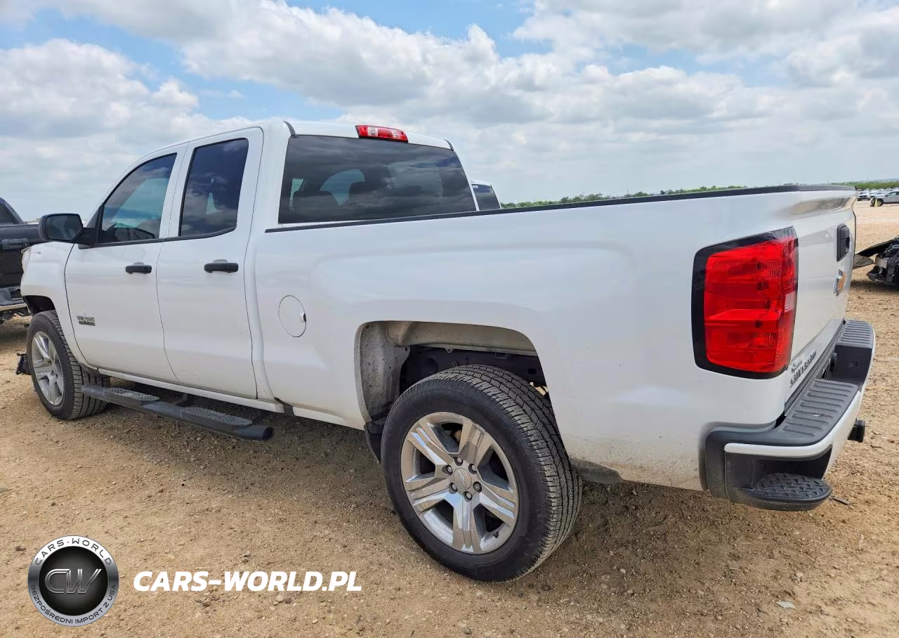 2018 Chevrolet Silverado C1500 Custom VIN:1GCRCPEH9JZ322395 - 2