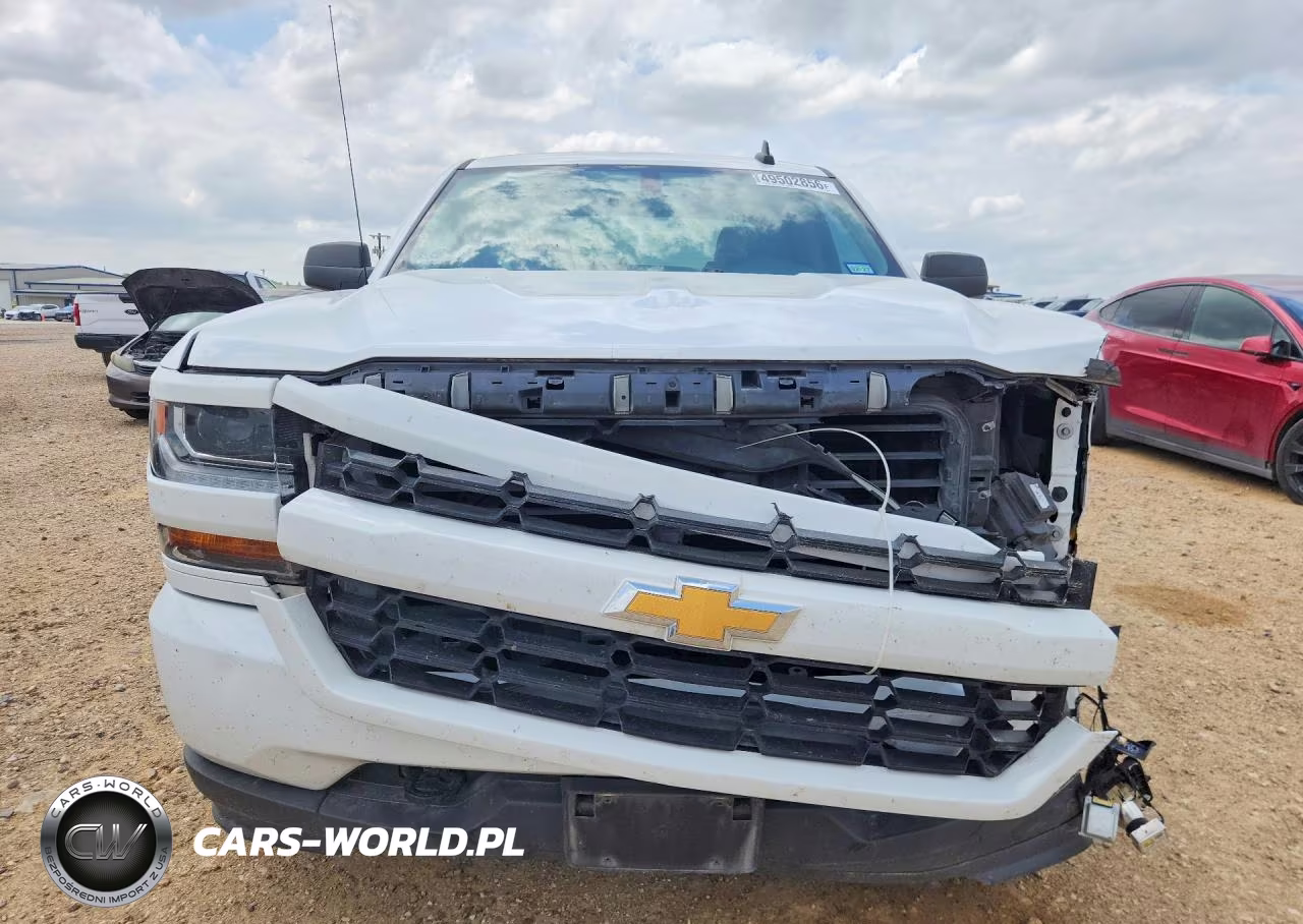 2018 Chevrolet Silverado C1500 Custom VIN:1GCRCPEH9JZ322395 - 5