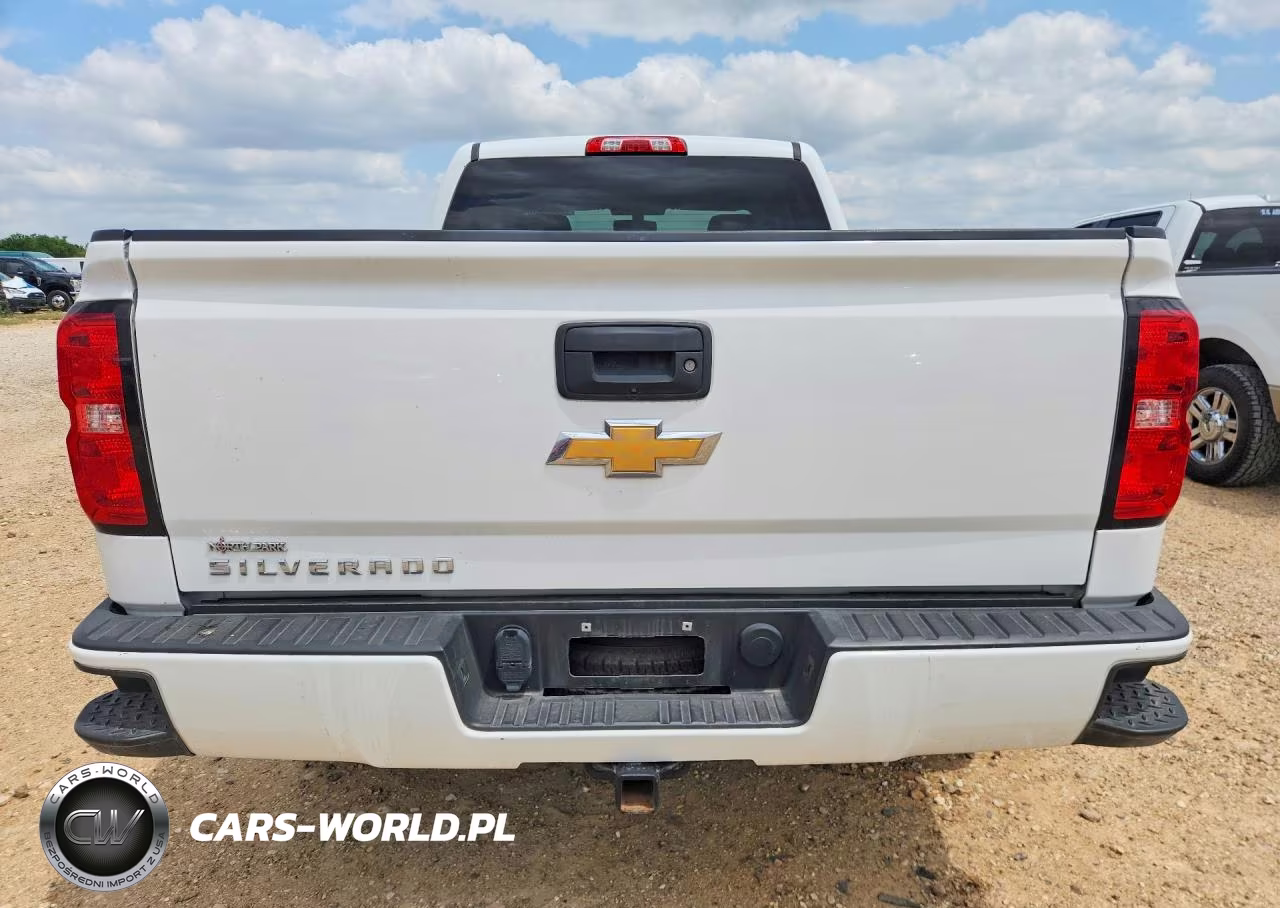 2018 Chevrolet Silverado C1500 Custom VIN:1GCRCPEH9JZ322395 - 6