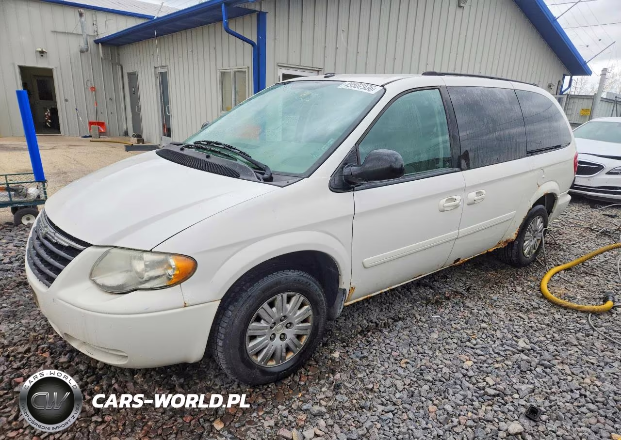 2006 Chrysler Town & Country Lx