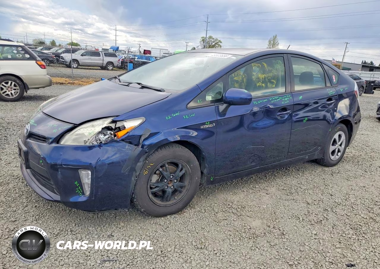 2013 Toyota Prius Two