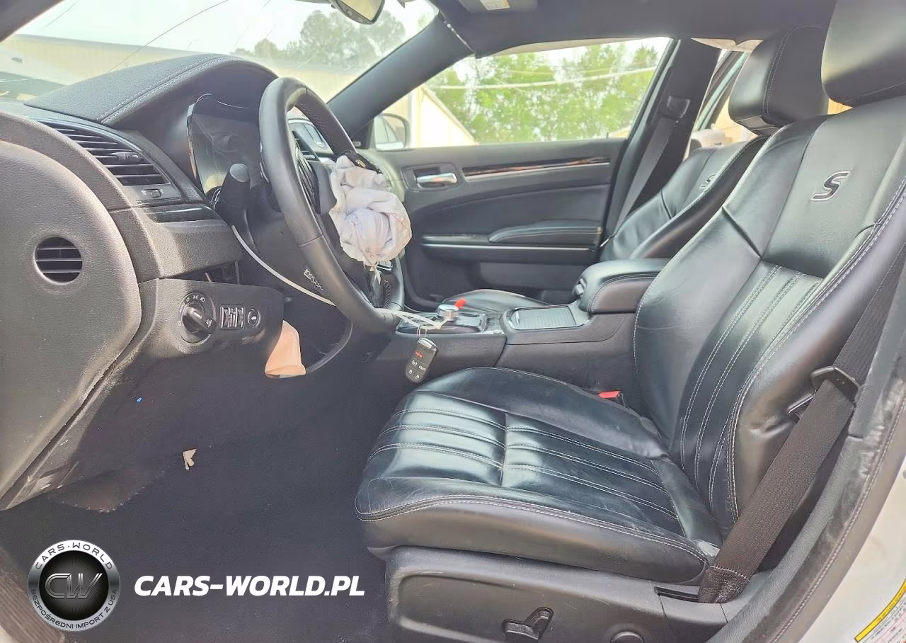 2023 Chrysler 300 S VIN:2C3CCABG2PH537712 - 7
