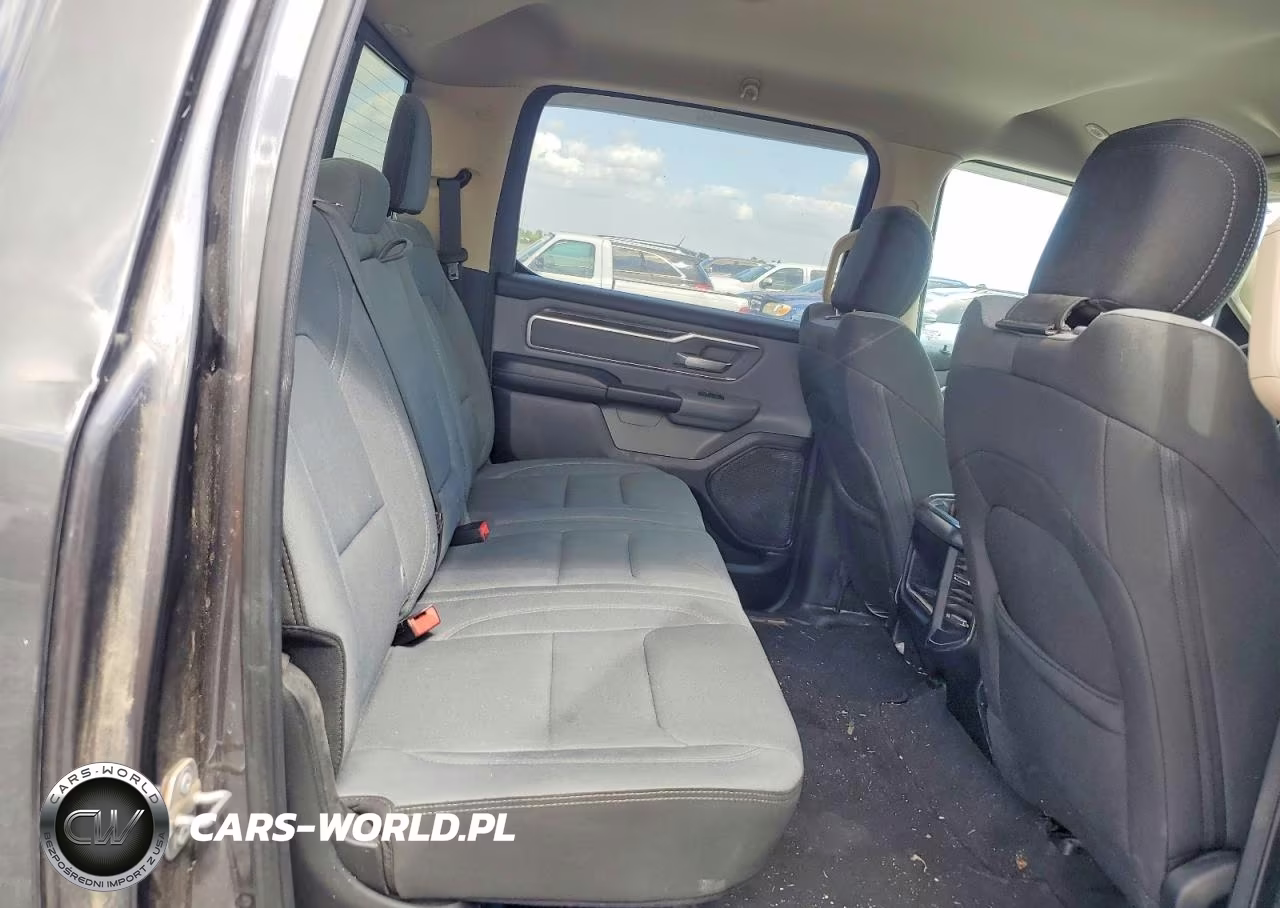 2019 Ram 1500 Big Horn VIN:1C6SRFFT9KN552421 - 10