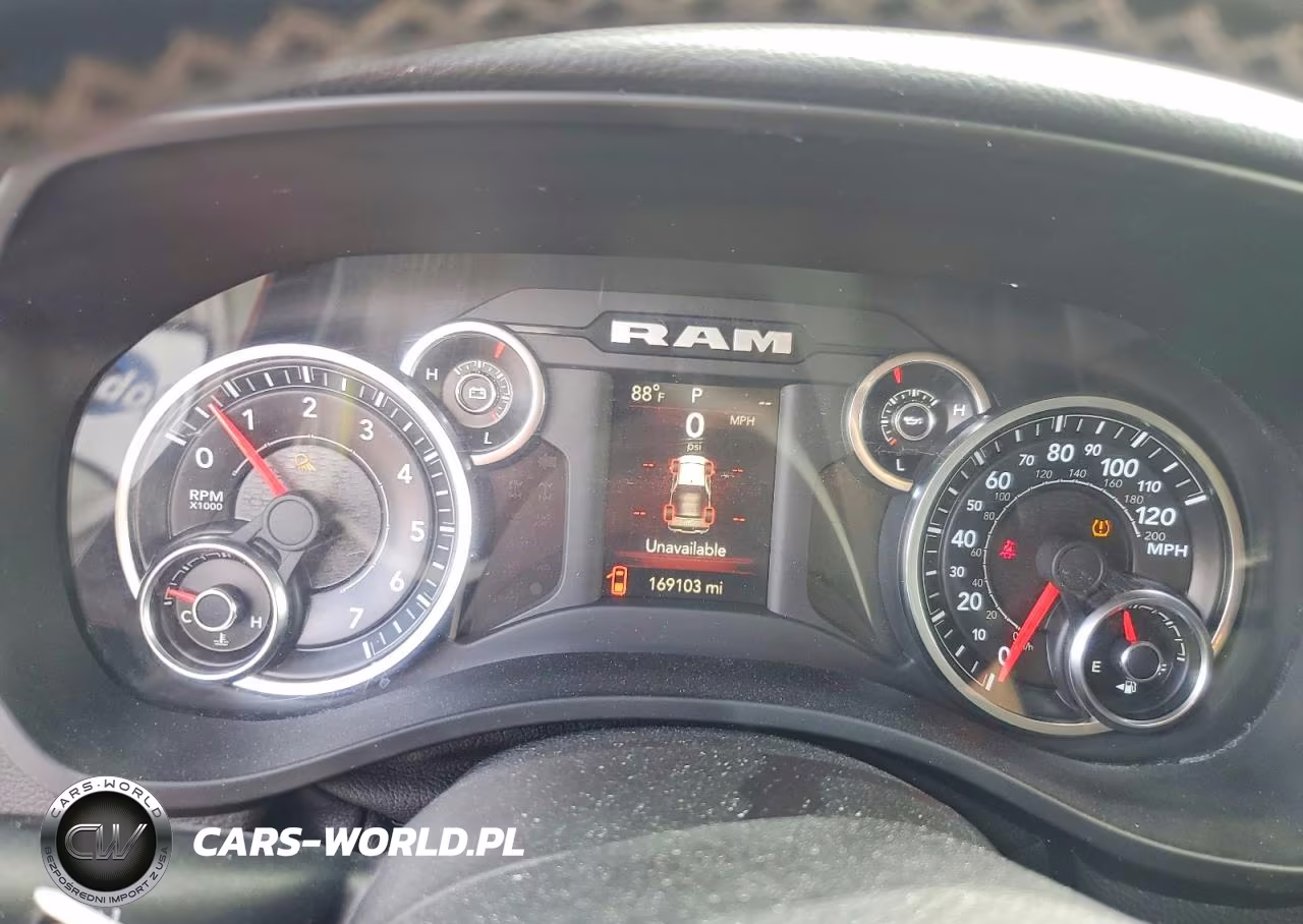 2019 Ram 1500 Big Horn VIN:1C6SRFFT9KN552421 - 9