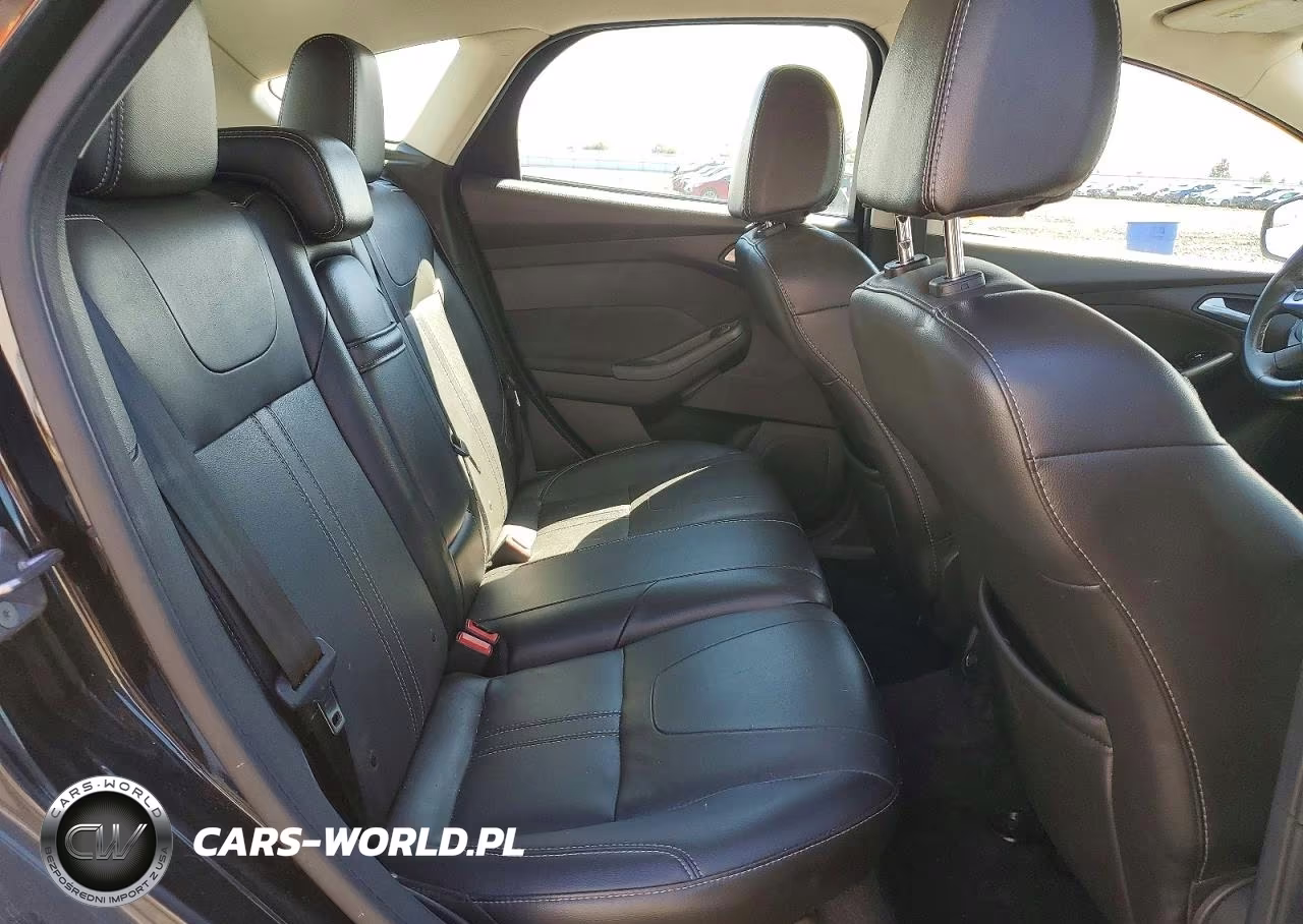 2012 Ford Focus VIN:1FAHP3M24CL430022 - 10