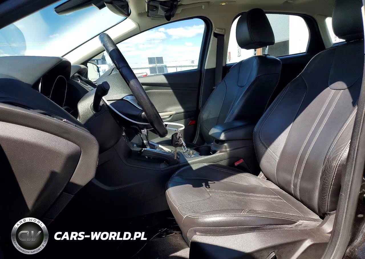 2012 Ford Focus VIN:1FAHP3M24CL430022 - 7