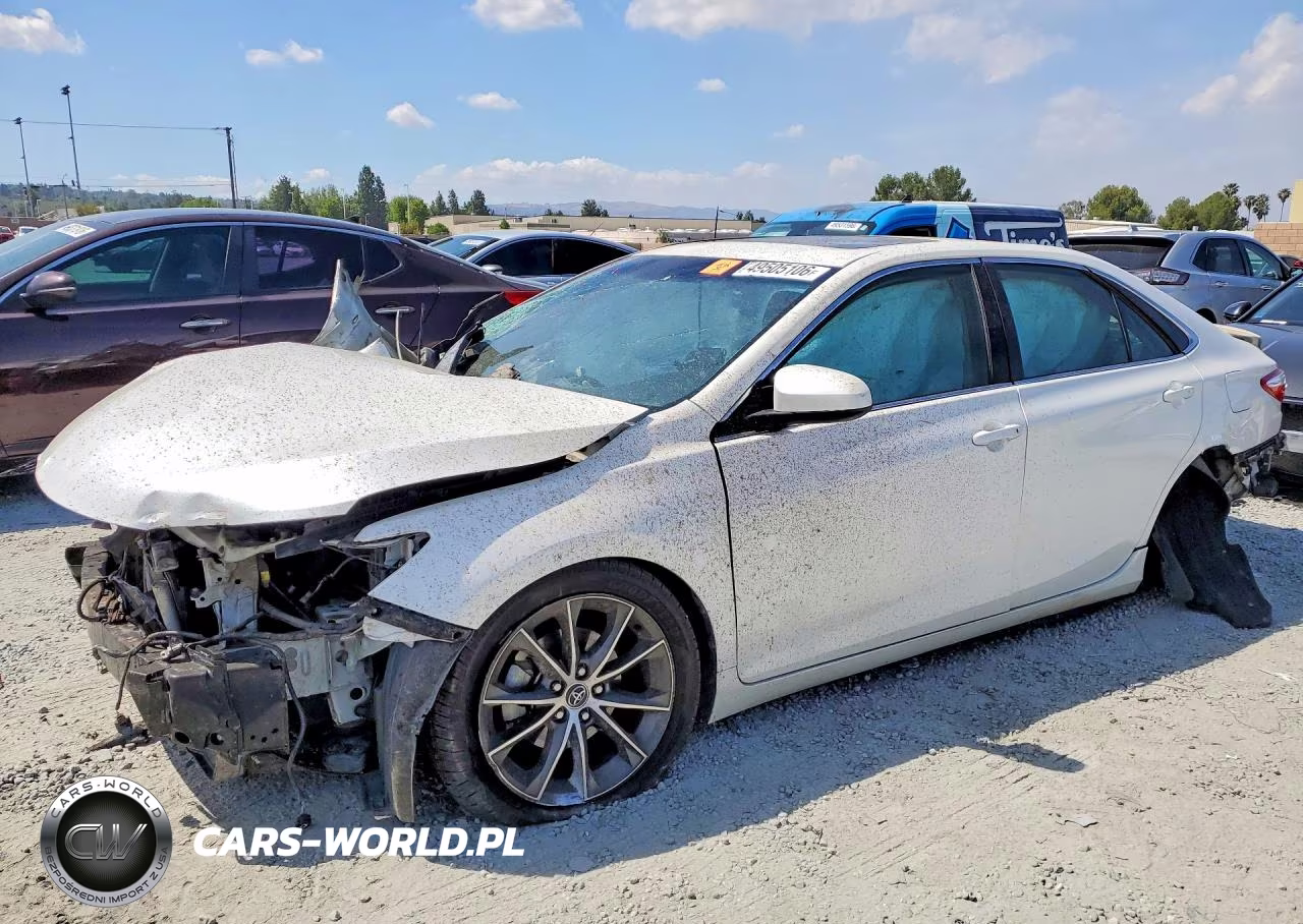2015 Toyota Camry Xse