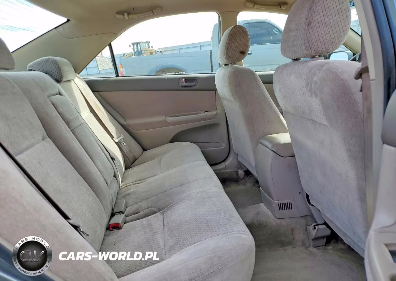 2003 Toyota Camry Le VIN:JTDBE32K730146698 - 10