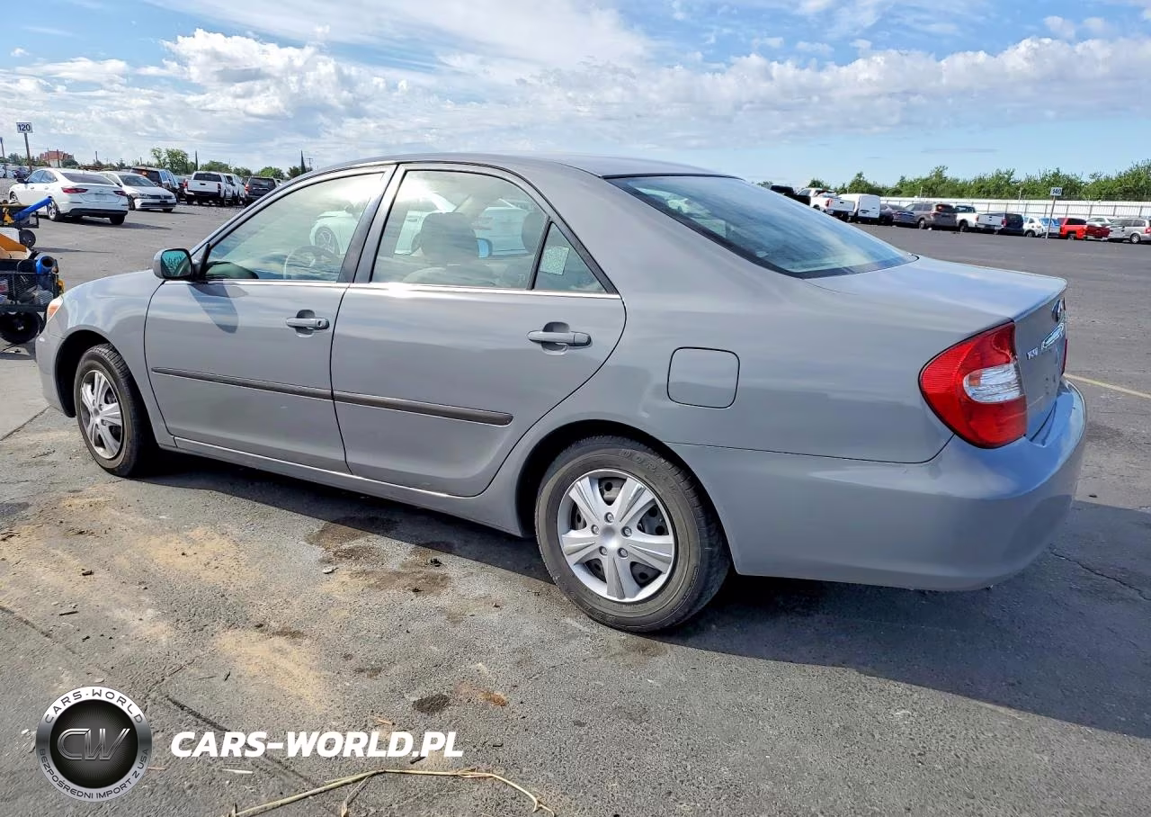 2003 Toyota Camry Le VIN:JTDBE32K730146698 - 2