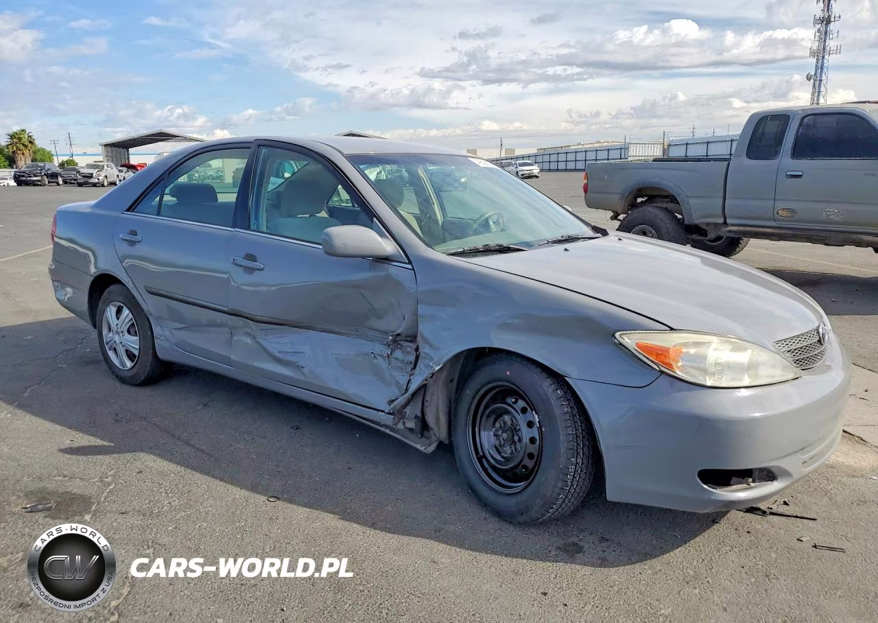 2003 Toyota Camry Le VIN:JTDBE32K730146698 - 4