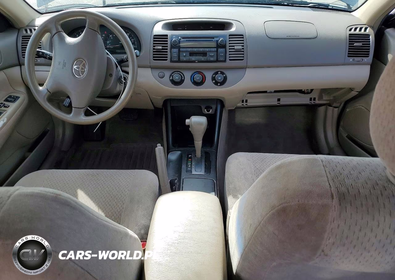 2003 Toyota Camry Le VIN:JTDBE32K730146698 - 8