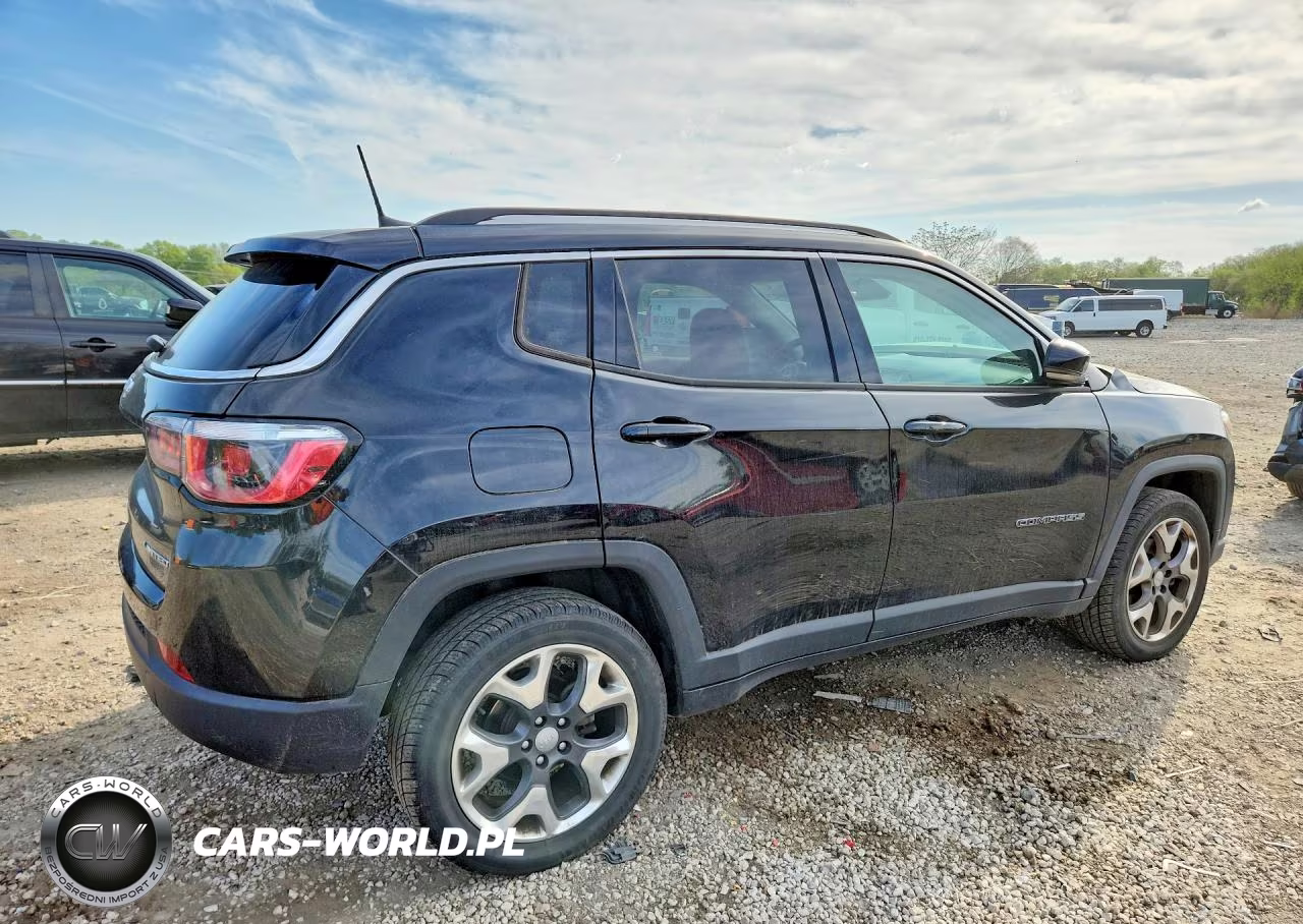 2018 Jeep Compass Limited VIN:3C4NJDCB9JT326259 - 3