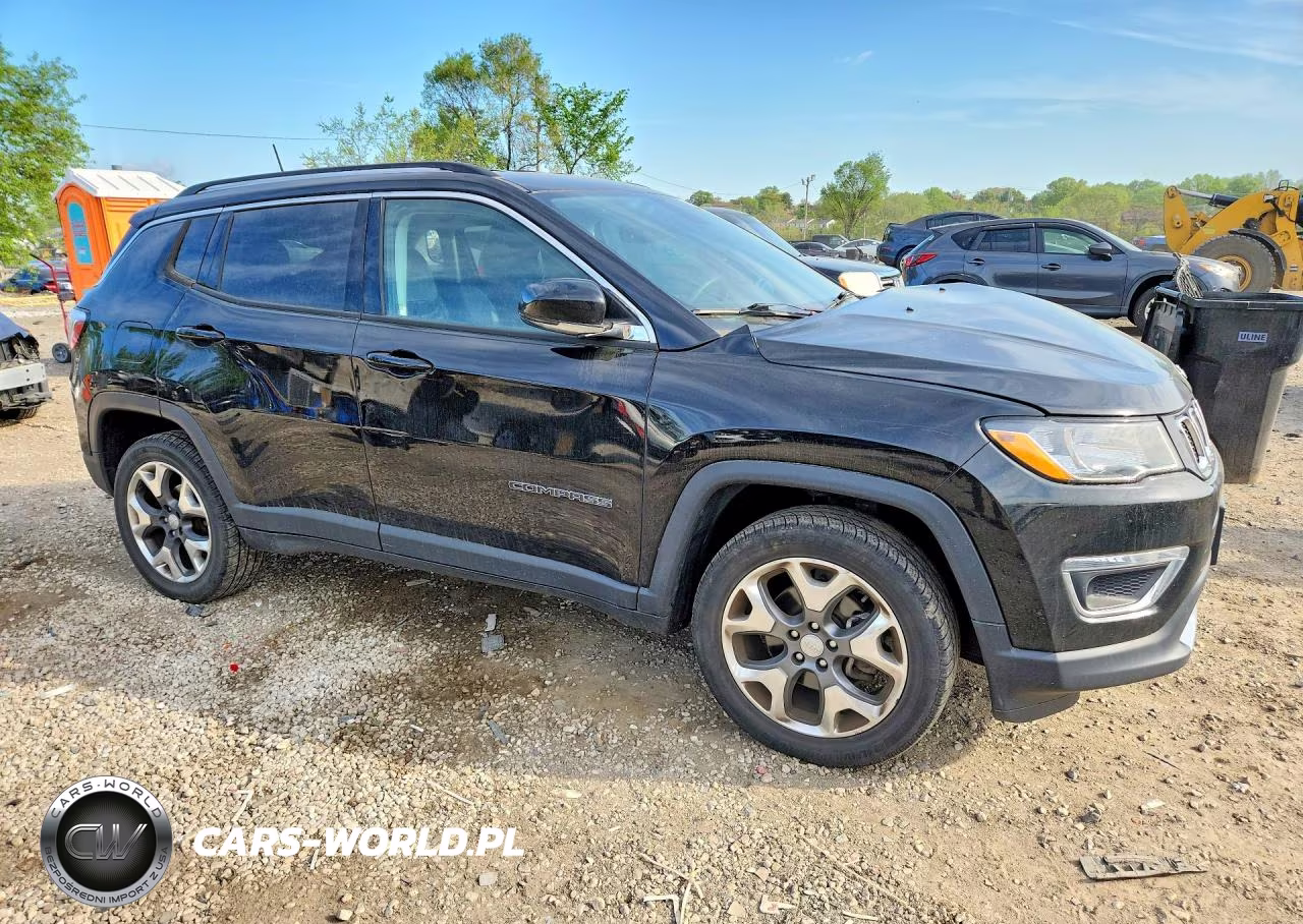 2018 Jeep Compass Limited VIN:3C4NJDCB9JT326259 - 4