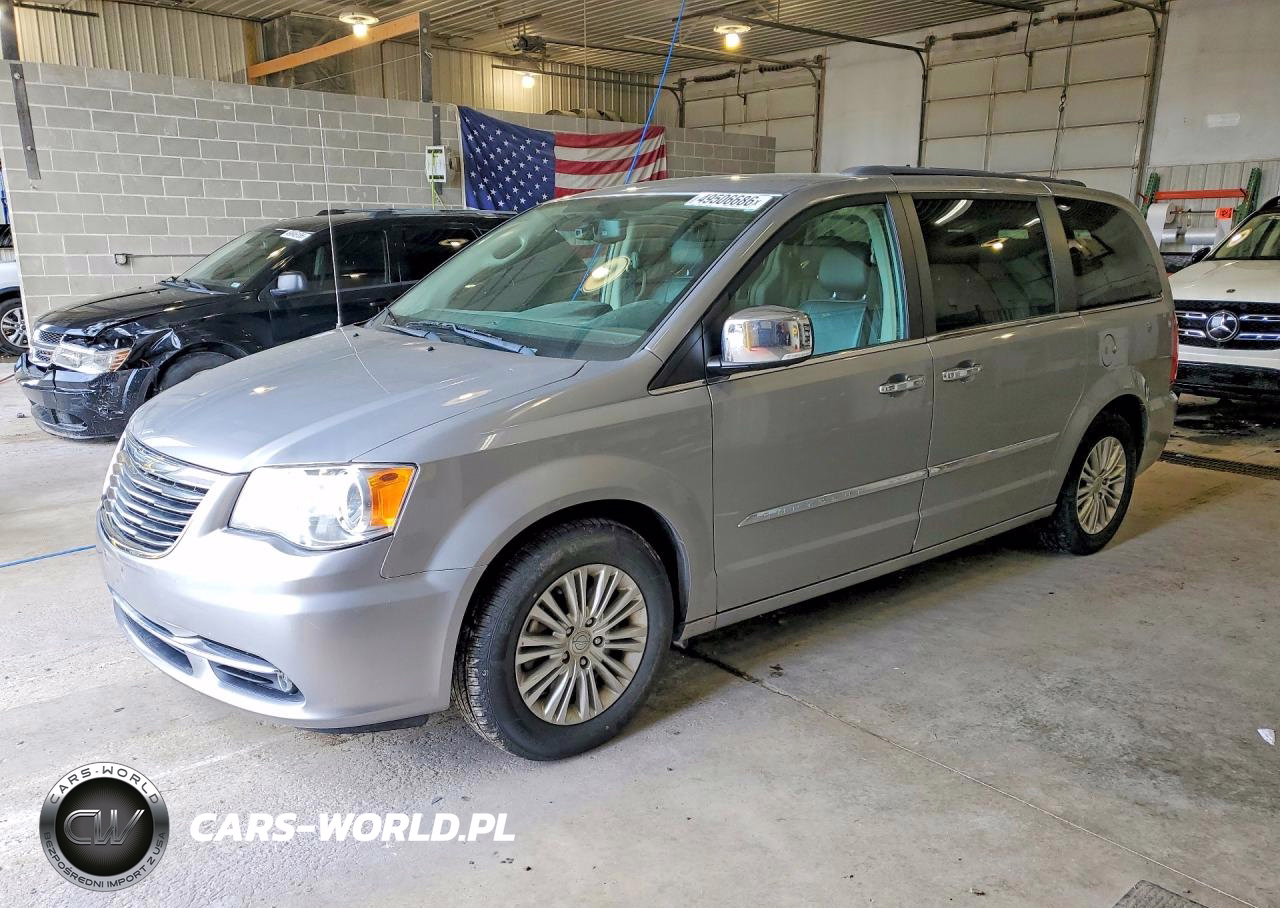 2015 Chrysler Town & Country Touring L