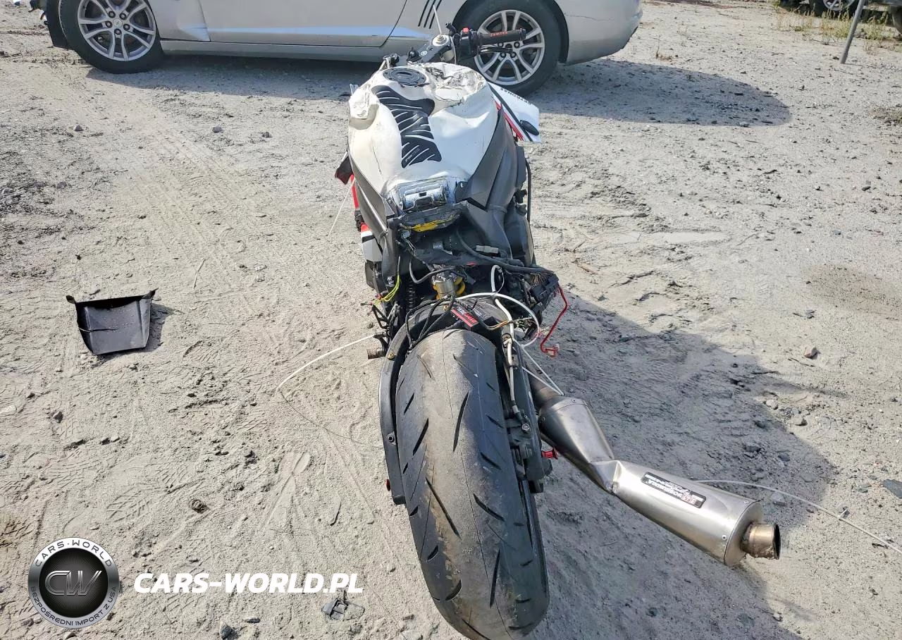 2003 Yamaha Yzfr1 VIN:JYARN10E23A010601 - 4