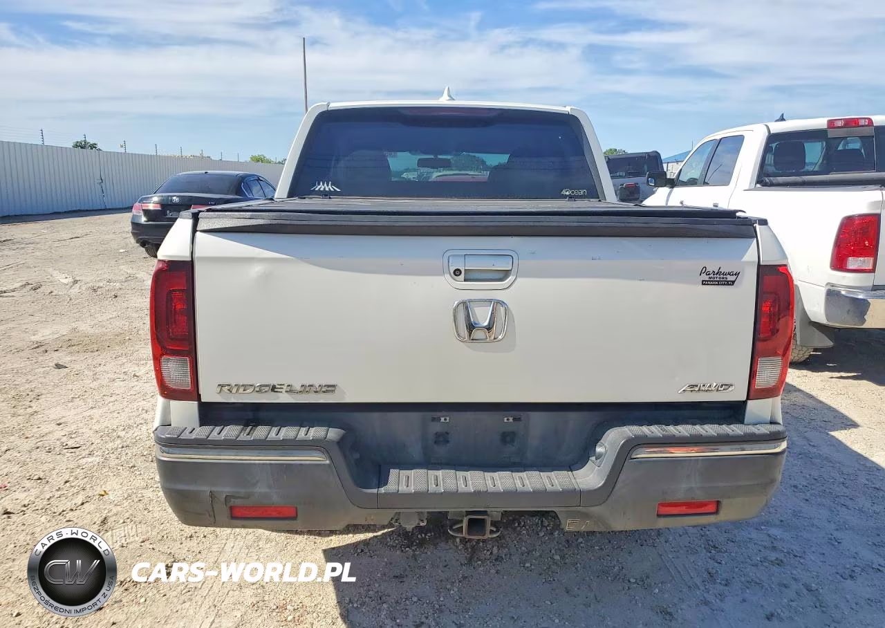 2017 Honda Ridgeline Rtl VIN:5FPYK3F67HB039361 - 6