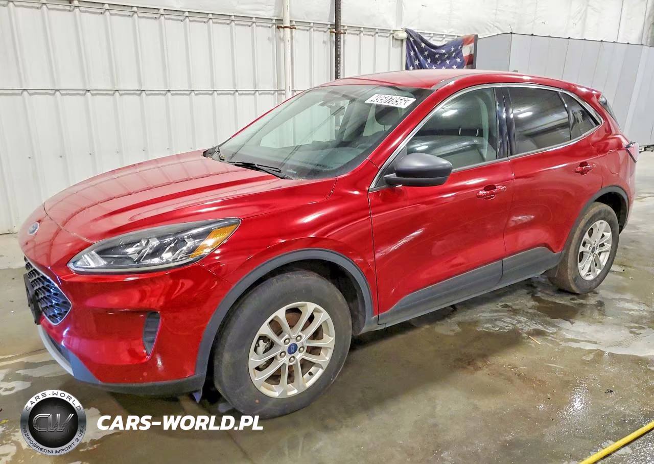 2022 Ford Escape Se
