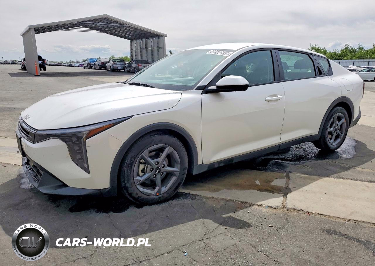 2026 Kia K4 Lxs