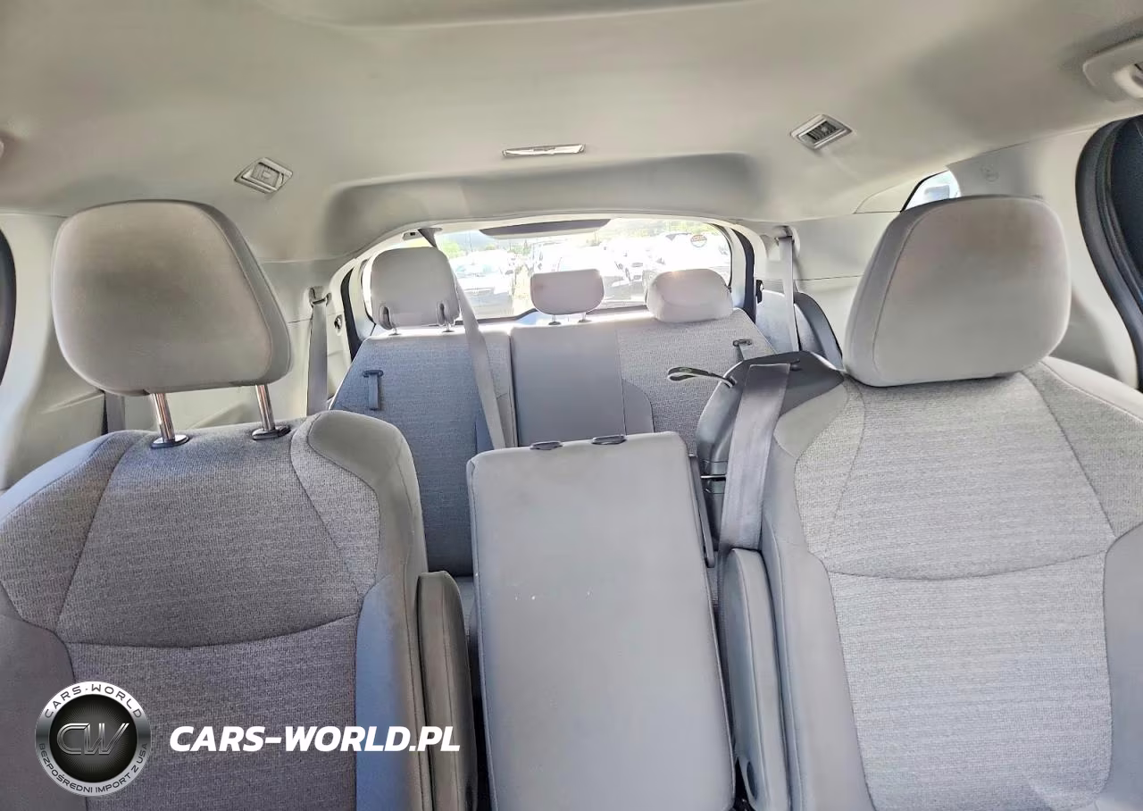 2022 Toyota Sienna Le VIN:5TDKRKEC5NS094619 - 10