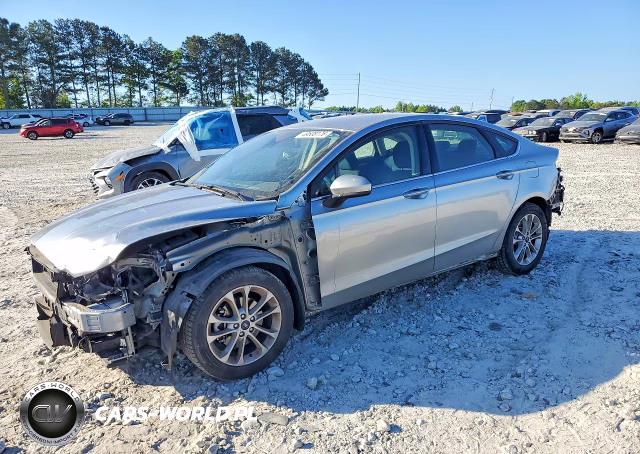 2020 Ford Fusion Se – zdjęcie 1 z 13