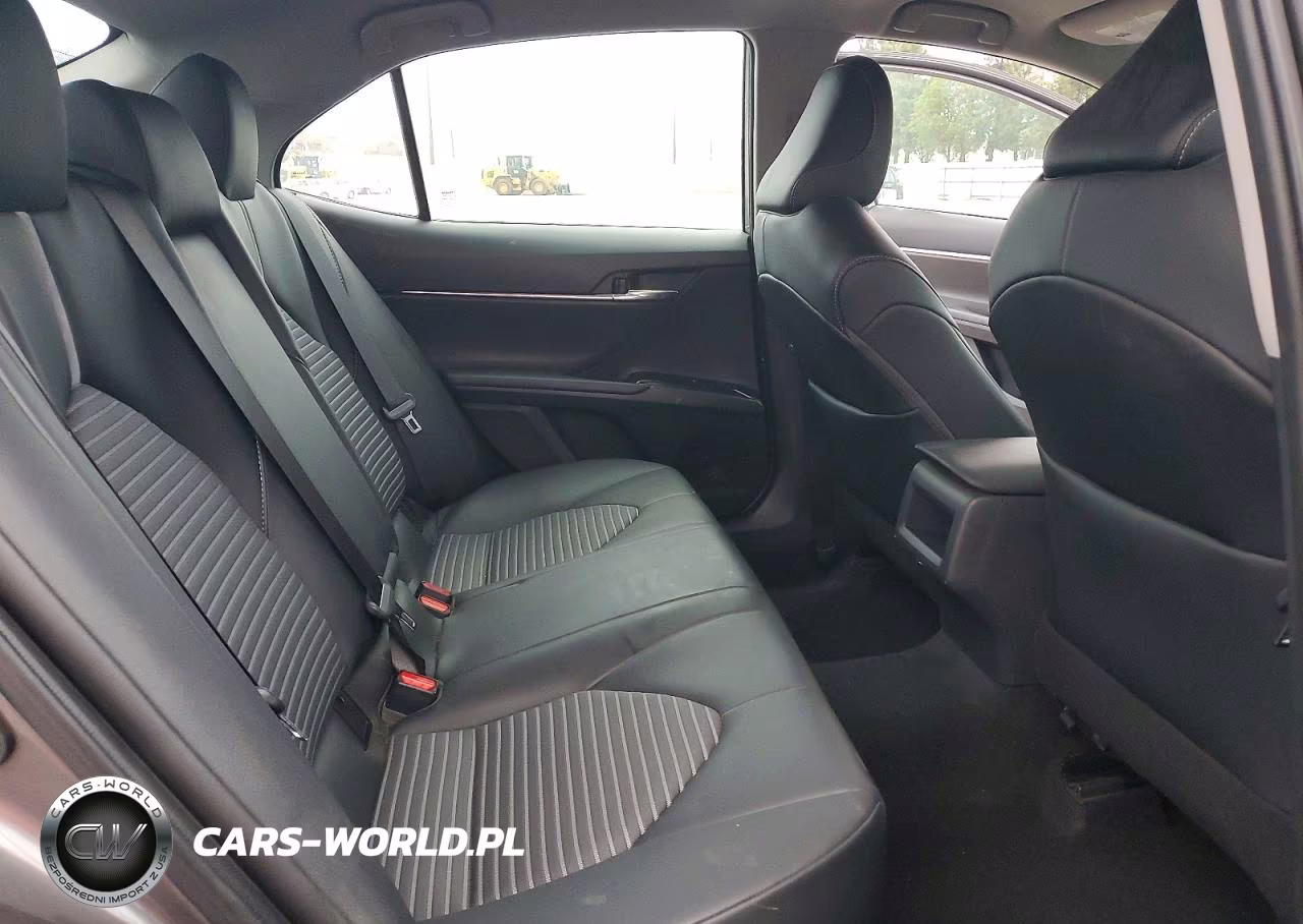 2020 Toyota Camry Se VIN:4T1G11AK4LU954809 - 10
