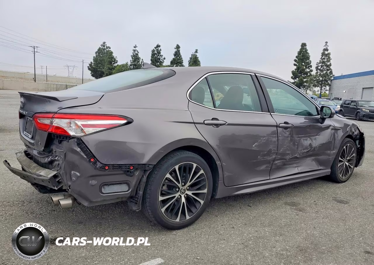 2020 Toyota Camry Se VIN:4T1G11AK4LU954809 - 3