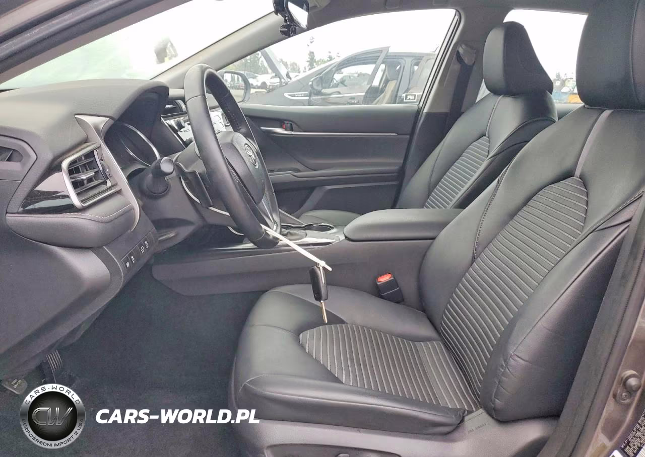 2020 Toyota Camry Se VIN:4T1G11AK4LU954809 - 7