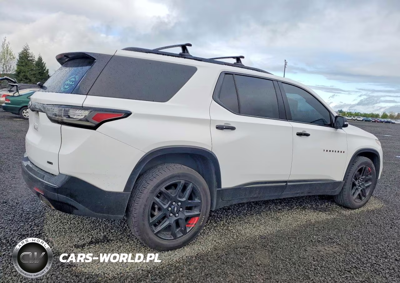 2020 Chevrolet Traverse Premier VIN:1GNEVKKW0LJ280044 - 3