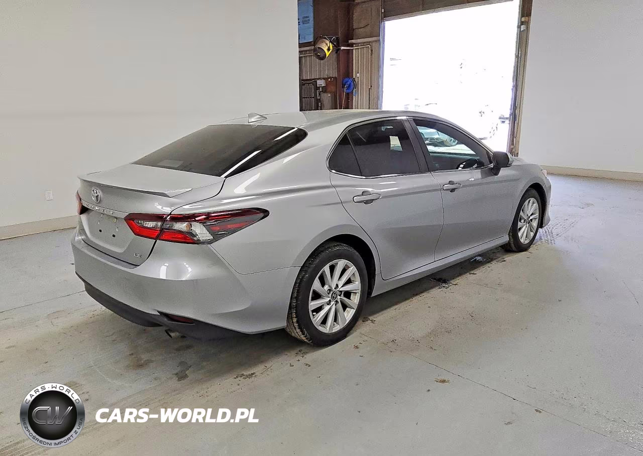 2023 Toyota Camry Le VIN:4T1R11AK1PU100486 - 3