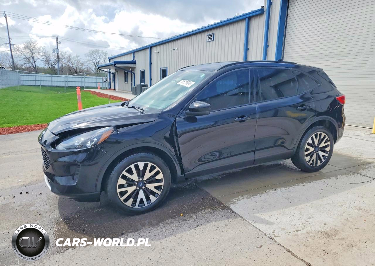 2020 Ford Escape Se Sport