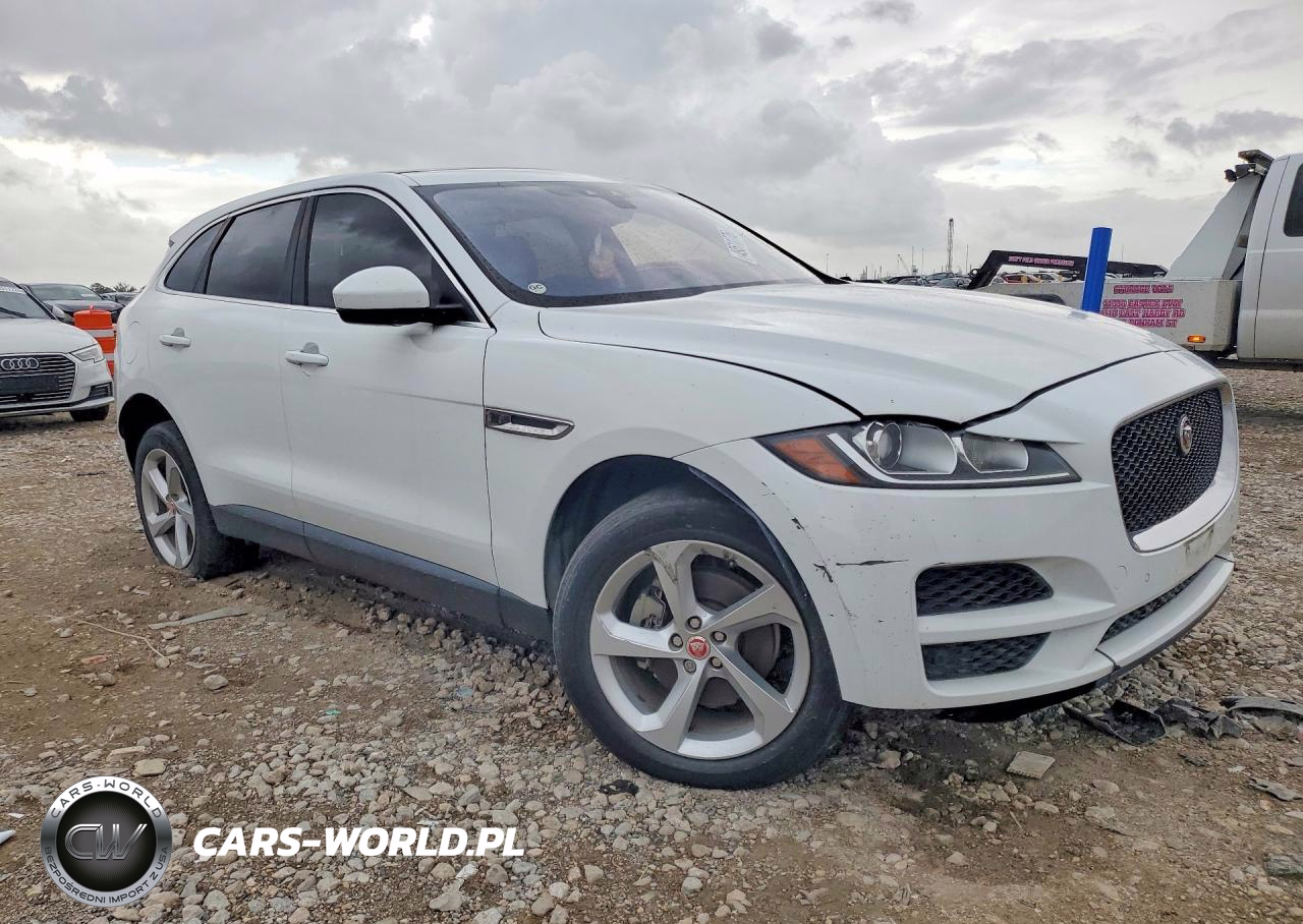 2020 Jaguar F-Pace Premium VIN:SADCJ2FXXLA630766 - 4