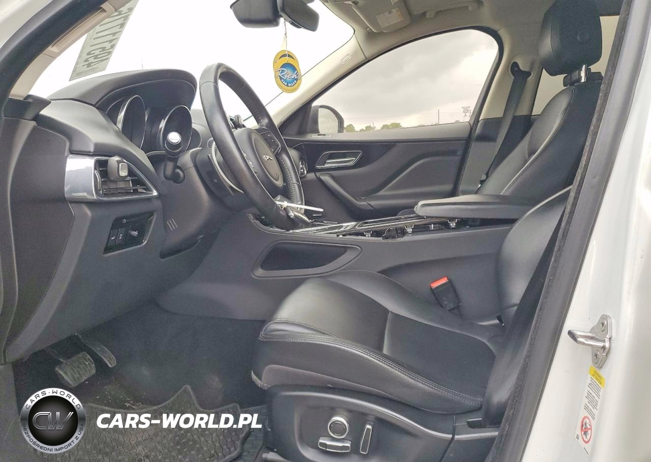 2020 Jaguar F-Pace Premium VIN:SADCJ2FXXLA630766 - 7